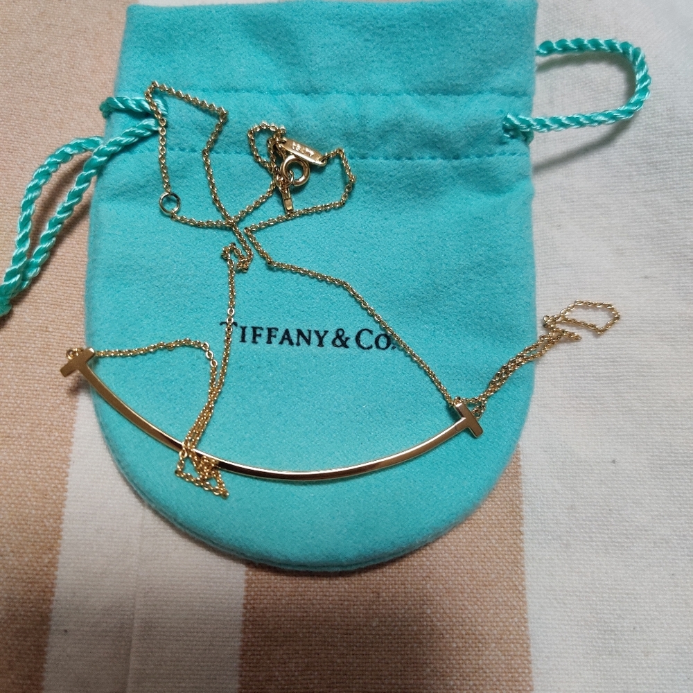 T & co smile necklace